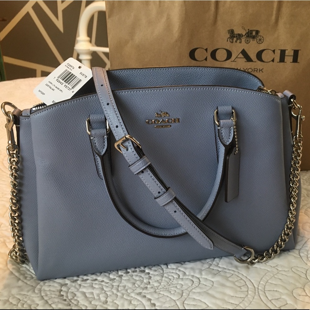 NWT Coach Purse !!